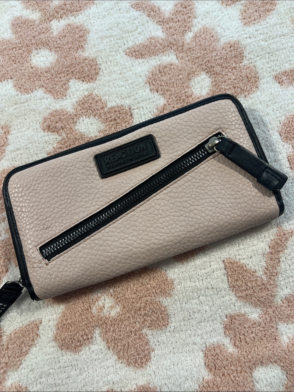 Kenneth Cole Reaction Blush Pebbled Zip Wallet with Black Trim